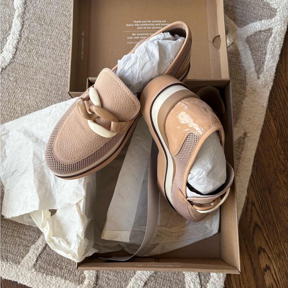❌❌❌SOLD❌❌❌Dolce Vita🥳HOST PICK🥳Almond Mesh Loafers - Picture 7 of 9